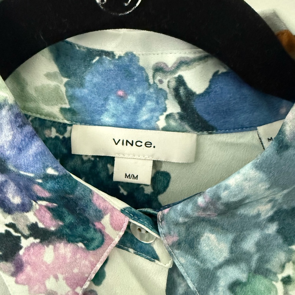 Vince. Silk Floral Print Button-Up Blouse - Picture 2 of 4